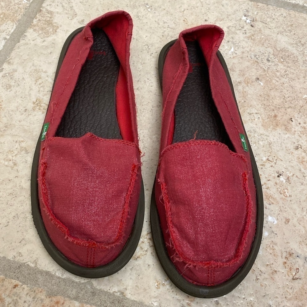 Sanuk Red Canvas Slip On Surfer Flat Shoes. 11